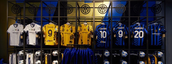 Inter negozio milano cheap