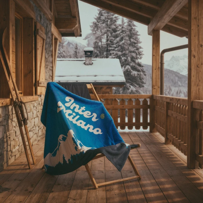 INTER WINTER HOLIDAY PLAID